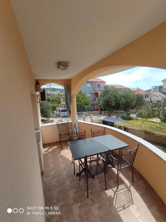 Apartments Antonija - Fitness Vinišće المظهر الخارجي الصورة