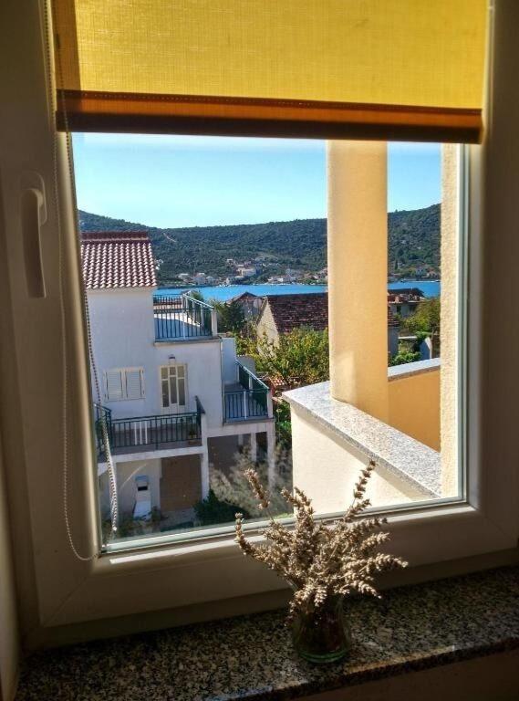 Apartments Antonija - Fitness Vinišće المظهر الخارجي الصورة