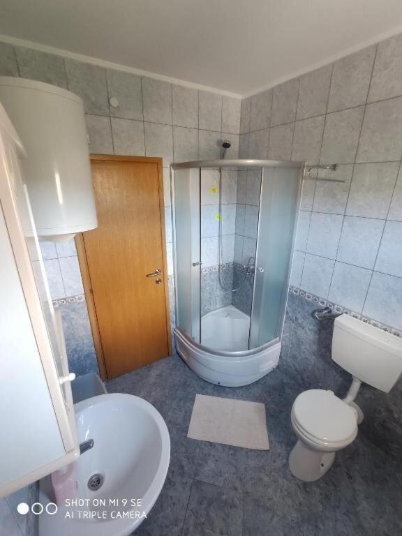 Apartments Antonija - Fitness Vinišće المظهر الخارجي الصورة
